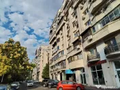 Unirii-Mamulari, spate magazin, decomandat, 3 min. metrou, etaj 2. 