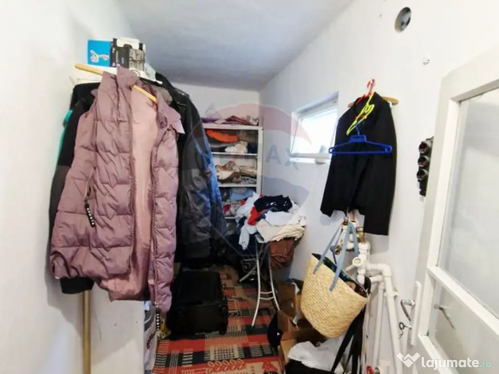 Vand sau schimb cu apartament 2 sau 3 camere si diferenta