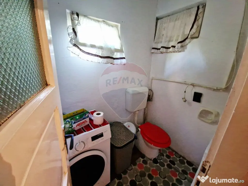 Vand sau schimb cu apartament 2 sau 3 camere si diferenta