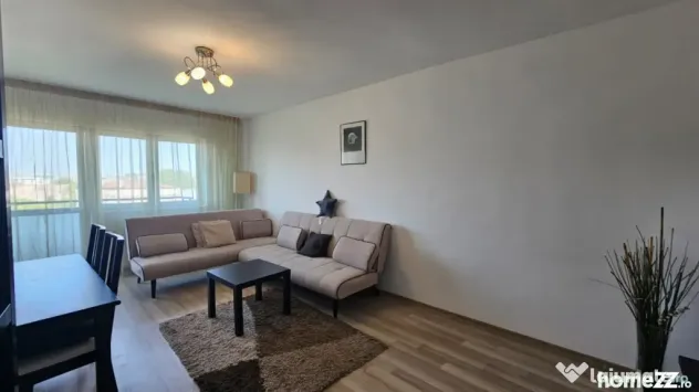 3 Camere -Bulevardul Unirii
