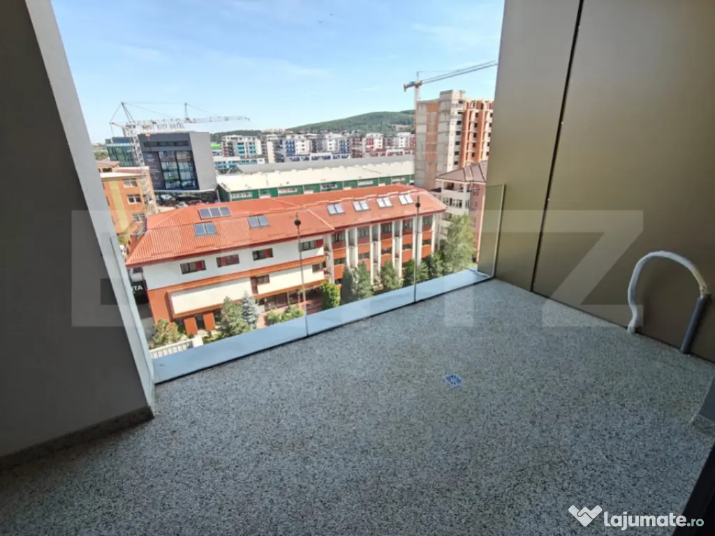 Apartament 2 camere, ultrafinisat, parcare, zona BMW - West