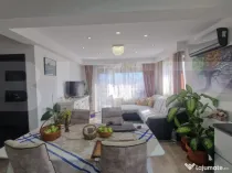 Apartament 4 camere zona Tractorul, decomandat 17 mp terase