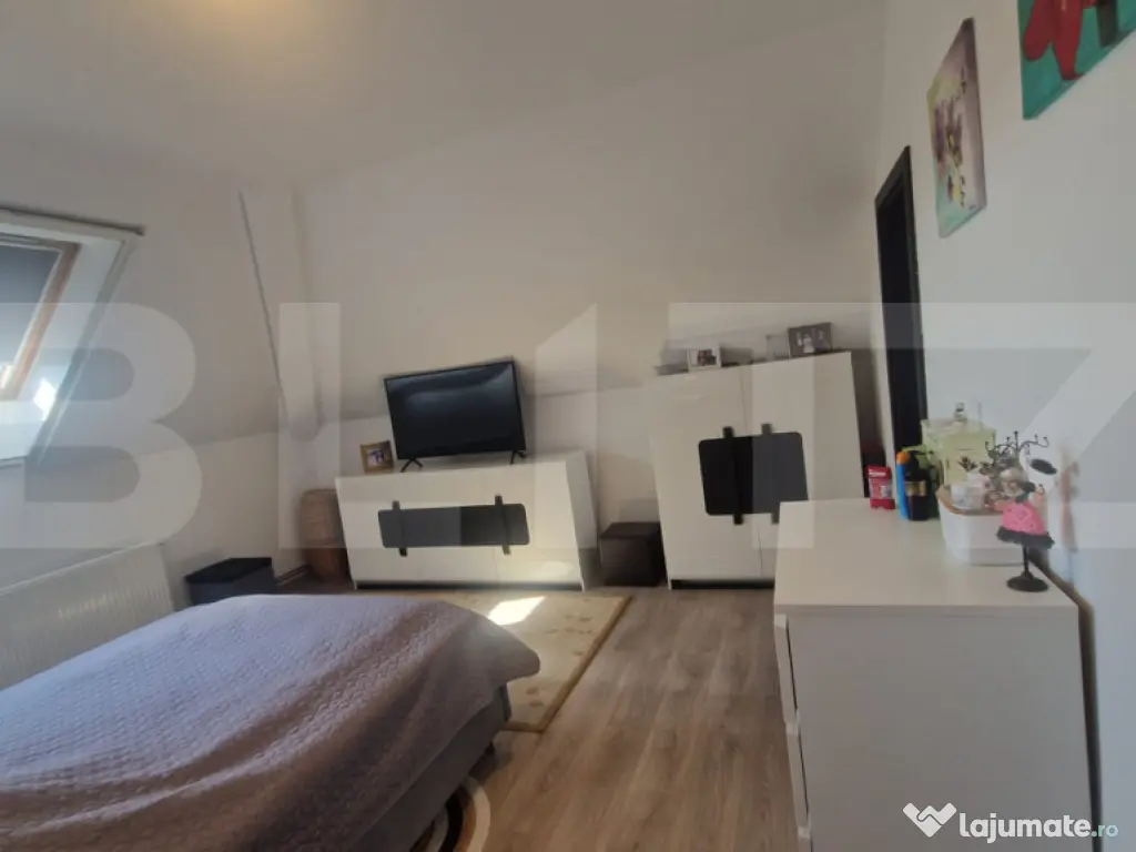 Apartament 4 camere zona Tractorul, decomandat 17 mp terase
