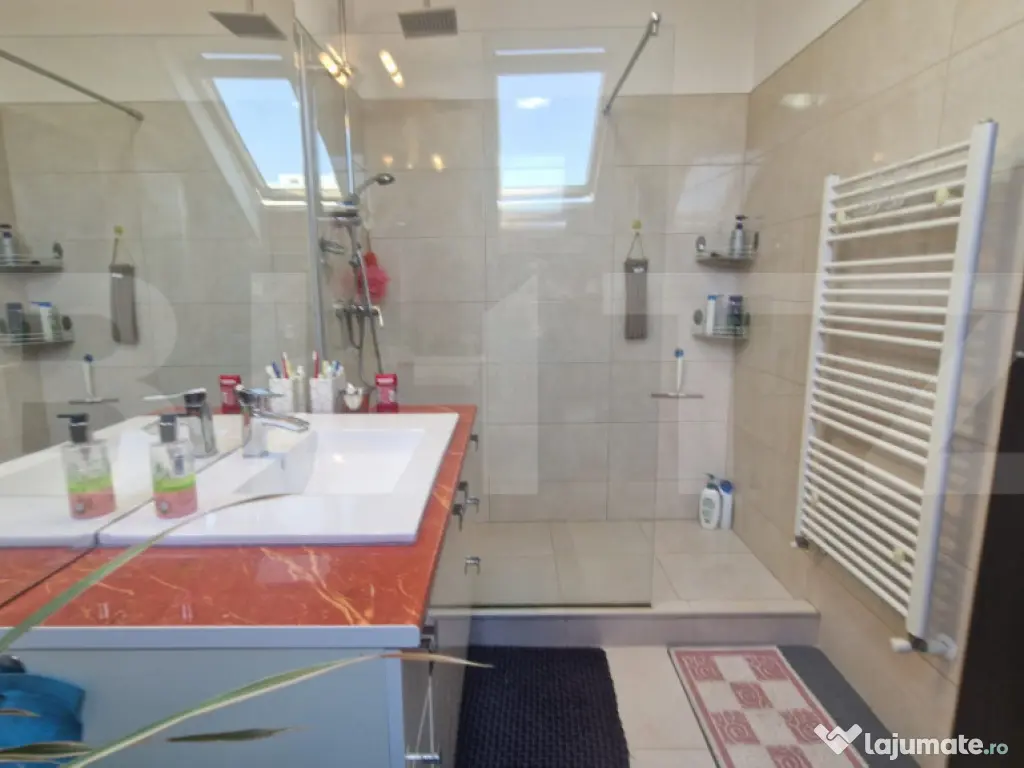 Apartament 4 camere zona Tractorul, decomandat 17 mp terase