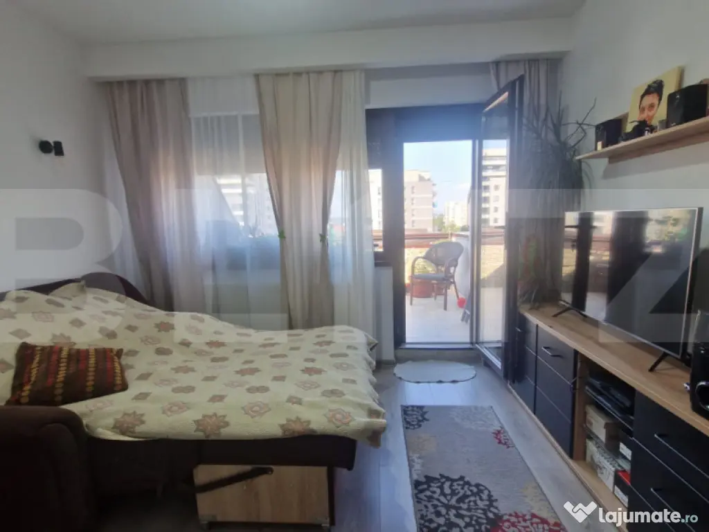Apartament 4 camere zona Tractorul, decomandat 17 mp terase