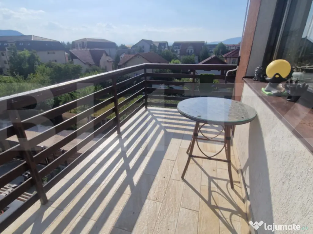 Apartament 4 camere zona Tractorul, decomandat 17 mp terase