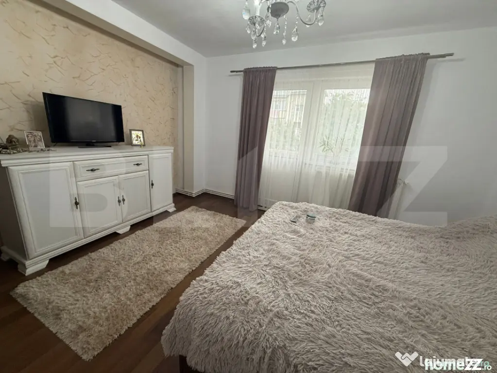 Apartament 4 camere, etaj intermediar, cartier Obcini - Suceava (Suceava)