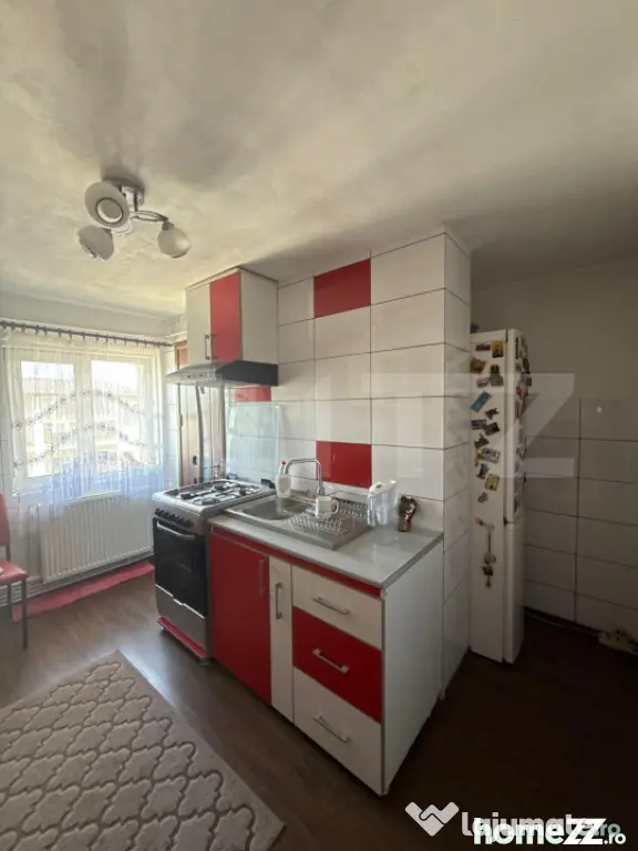 Apartament 4 camere, etaj intermediar, cartier Obcini - Suceava (Suceava)
