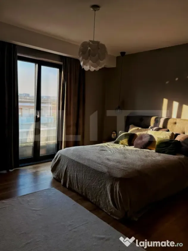 Penthouse de lux 3 camere, 120 mp, 2 bai, terasa, 2 parcari