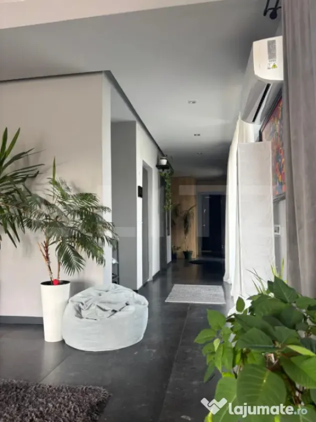 Penthouse de lux 3 camere, 120 mp, 2 bai, terasa, 2 parcari