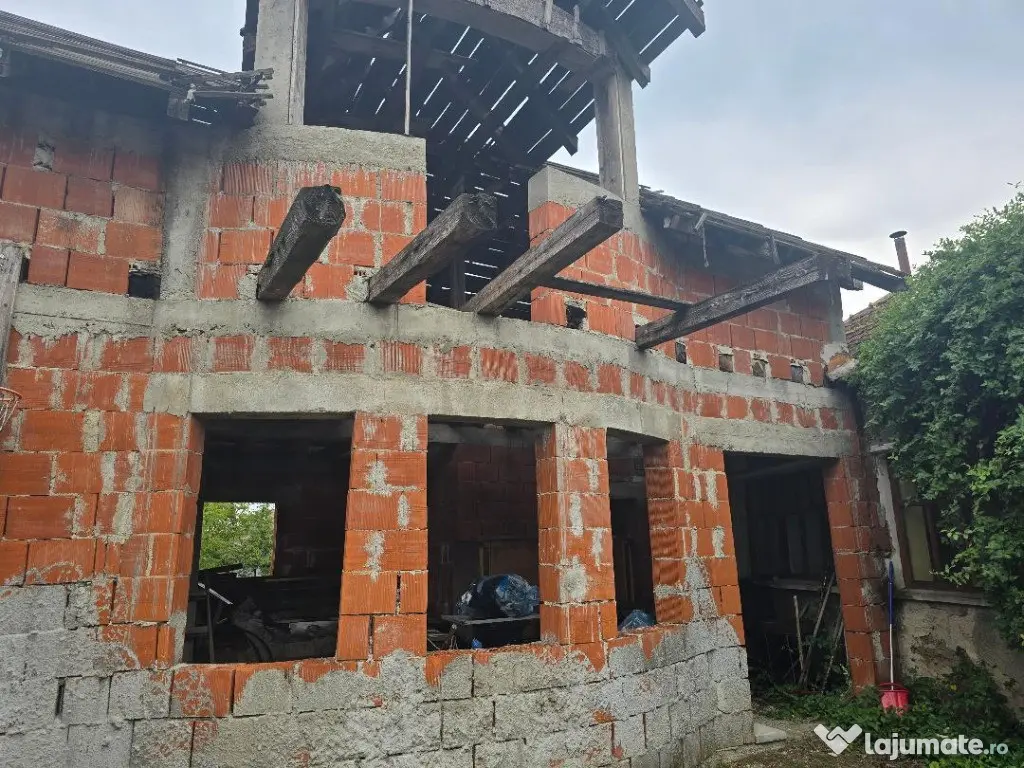Casa loc SUMUGIU , sc 200 mp , parte veche si noua, ter 2670, sosea