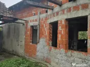 Casa loc SUMUGIU , sc 200 mp , parte veche si noua, ter 2670, sosea 