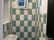 Apartament cu 4 camere de vânzare Roman central 