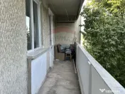 Apartament cu 4 camere de vânzare Roman central 