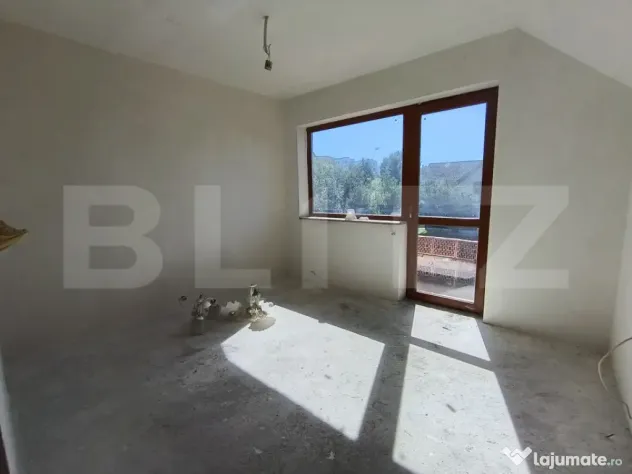Casa cu 5 camere, în suprafață de 200 mp, Zalau