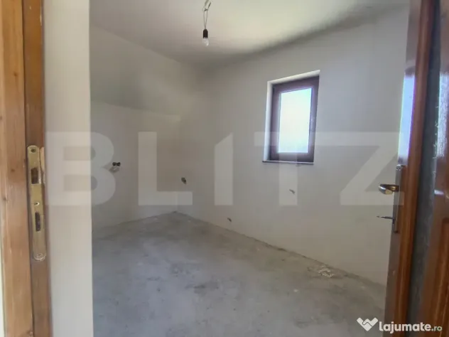 Casa cu 5 camere, în suprafață de 200 mp, Zalau