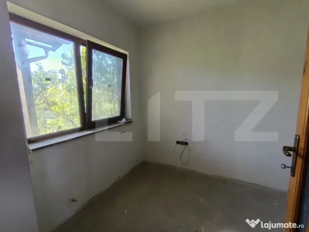Casa cu 5 camere, în suprafață de 200 mp, Zalau