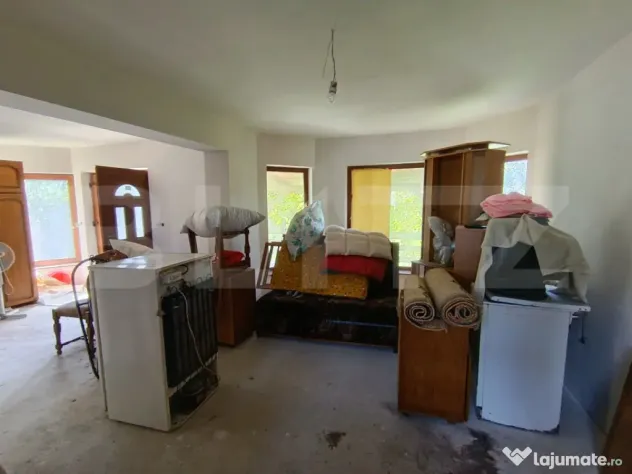 Casa cu 5 camere, în suprafață de 200 mp, Zalau