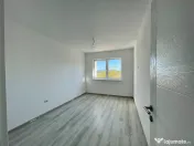 Apartament cu 3 camere la super pret in Sanpetru, pret de BLACK FRIDAY 