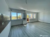 Apartament cu 3 camere la super pret in Sanpetru, pret de BLACK FRIDAY 