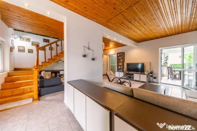 VILA parter si etaj- PIPERA - Bucuresti (Bucuresti-Ilfov)