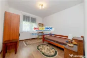 Apartament 3 camere BASARABIA (str. Soldat Petre M. Tina) 