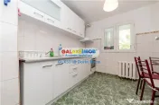Apartament 3 camere BASARABIA (str. Soldat Petre M. Tina) 