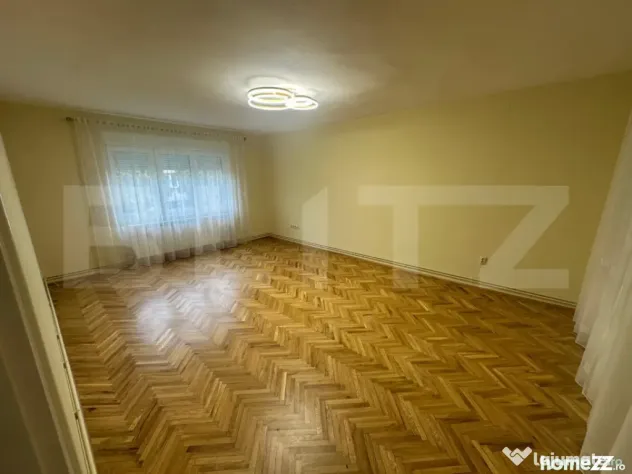 Apartament 4 camere, 120 mp, zona Titulescu