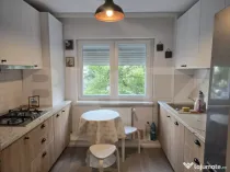 Apartament 3 camere, 76 mp, zona Micro16