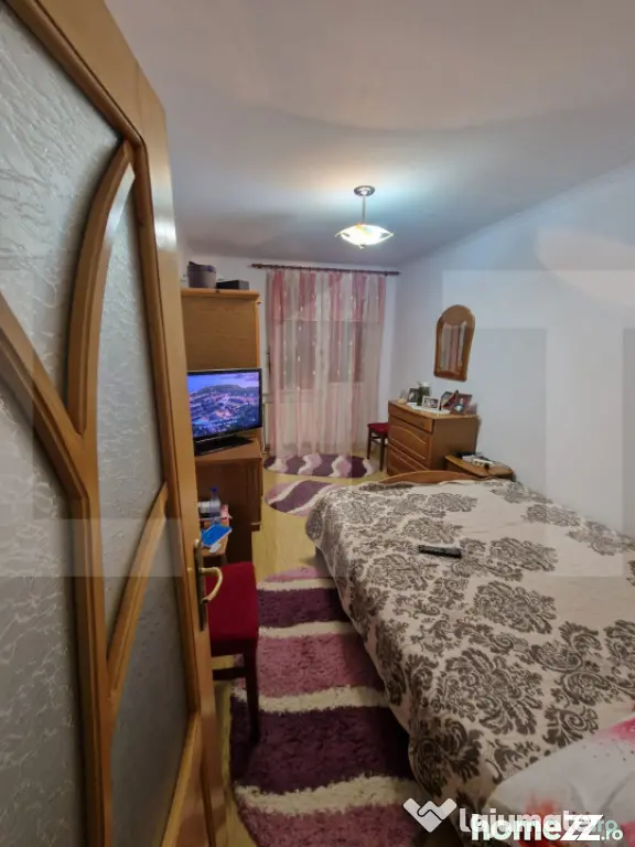 Apartament cu 2 camere renovat, 50 mp utili, zona centrală,