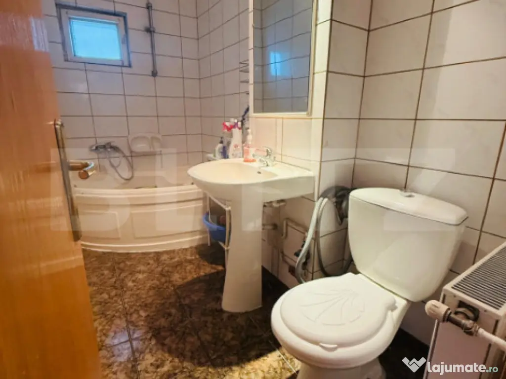 Apartament 3 camere - 99 mp , zona Spitalul Judetean