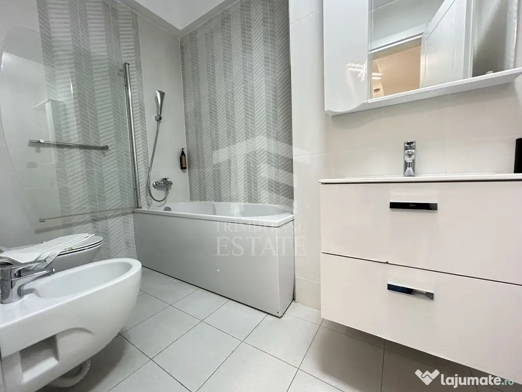Apartament 3 camere loc parcare vedere la mare Sea ON Res...