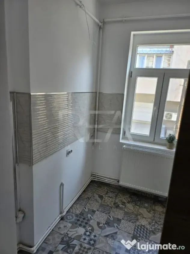 2 camere, Vitan Mall, et. 1, centrală, inst. schimb., 59 mp