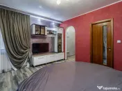 Vilă individuală cu piscină, garaj dublu • teren 766 mp 