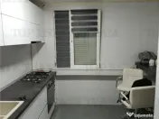 Apartament frumos intr-un bloc reabilitat, cu 3 camere si ba 