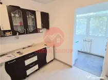 Apartament 3 Camere, Decomandat, Renovat, Navodari