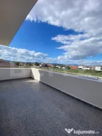 Apartament 3 camere, 115 mp, zona Dumul Petrestiului