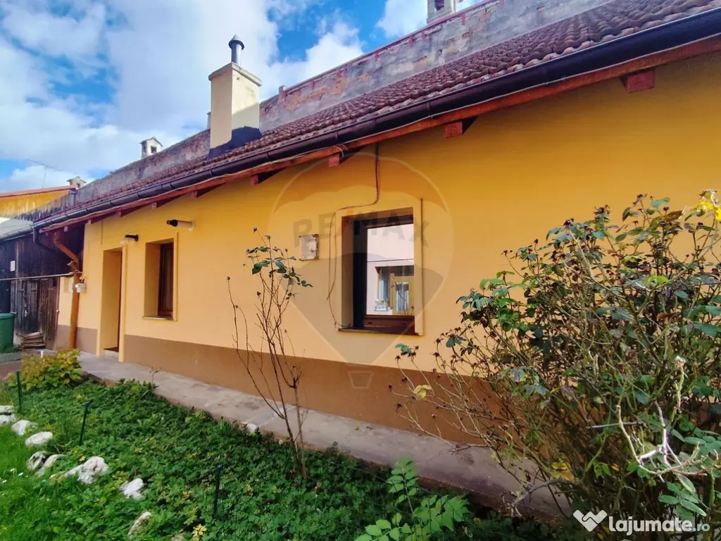 Casă individuală cochetă, 1 dormitor, renovată, Str. ...