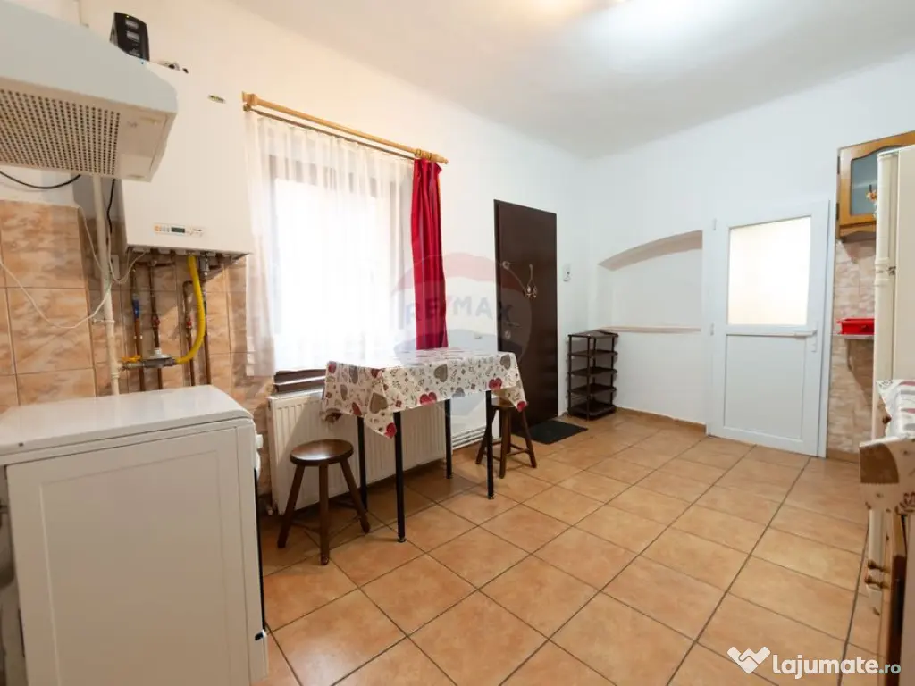 Casă individuală cochetă, 1 dormitor, renovată, Str. ...