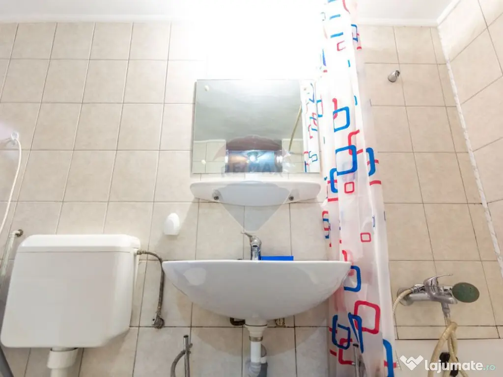 Casă individuală cochetă, 1 dormitor, renovată, Str. ...