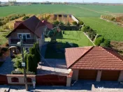 Casă impresionanta cu teren 2700mp garaj 2 masini si ter... 