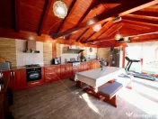 Casă impresionanta cu teren 2700mp garaj 2 masini si ter... 