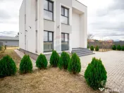 Casă nouă în Stupini: 4 camere, 3 băi și teren gener... 