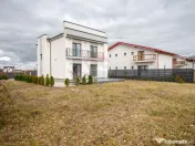 Casă nouă în Stupini: 4 camere, 3 băi și teren gener... 
