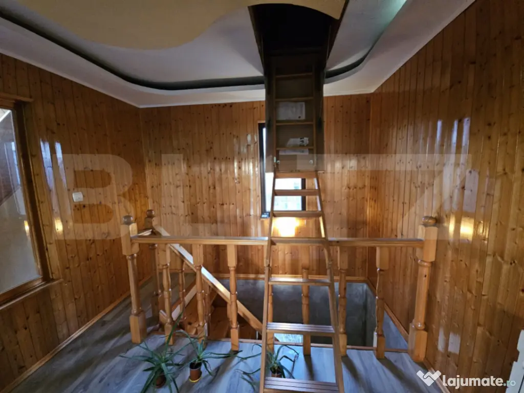 Casa 5 camere, 85 mp, zona Valea Adanca