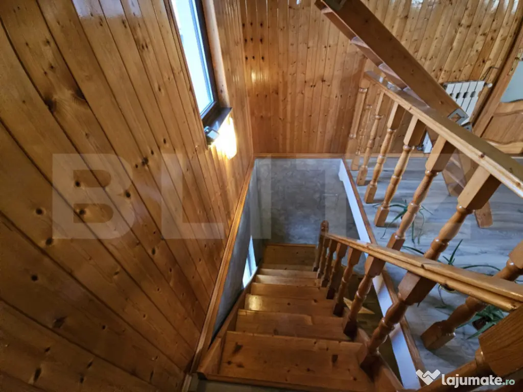 Casa 5 camere, 85 mp, zona Valea Adanca