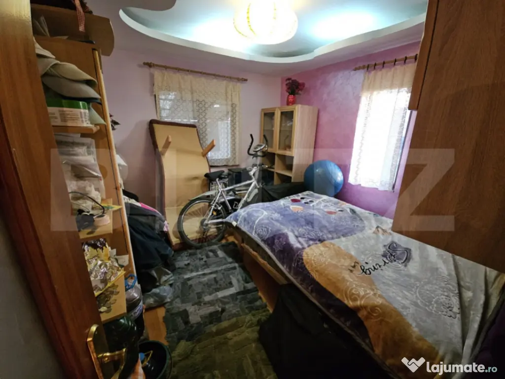 Casa 5 camere, 85 mp, zona Valea Adanca