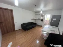 Apartament 3 camere, decomandat, zona Craiovita Noua