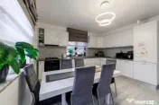 Se vinde cea mai frumoasa casa din Ștefănești, Argeș!