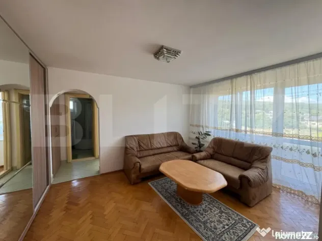 Apartament luminos cu 3 camere Moreni